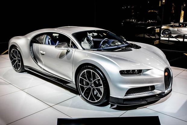 Cette Bugatti coûte plus de 2 millions d'euros, soit la voiture la plus chère du salon de Bruxelles