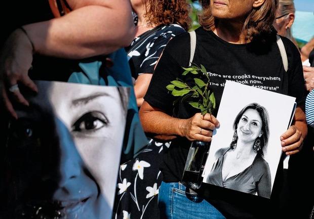 Un an après l'assassinat de la journaliste maltaise Daphne Caruana Galizia: 