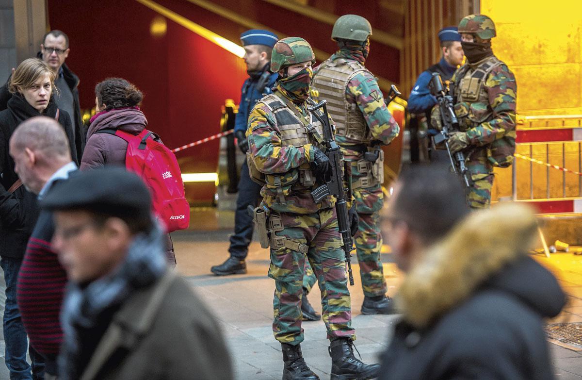 Après les attentats, les militaires déployés dans les rues de Bruxelles étaient contents d'accomplir cette mission correspondant à leur idée de l'engagement. Mais sur la durée, cela a nui à certains.