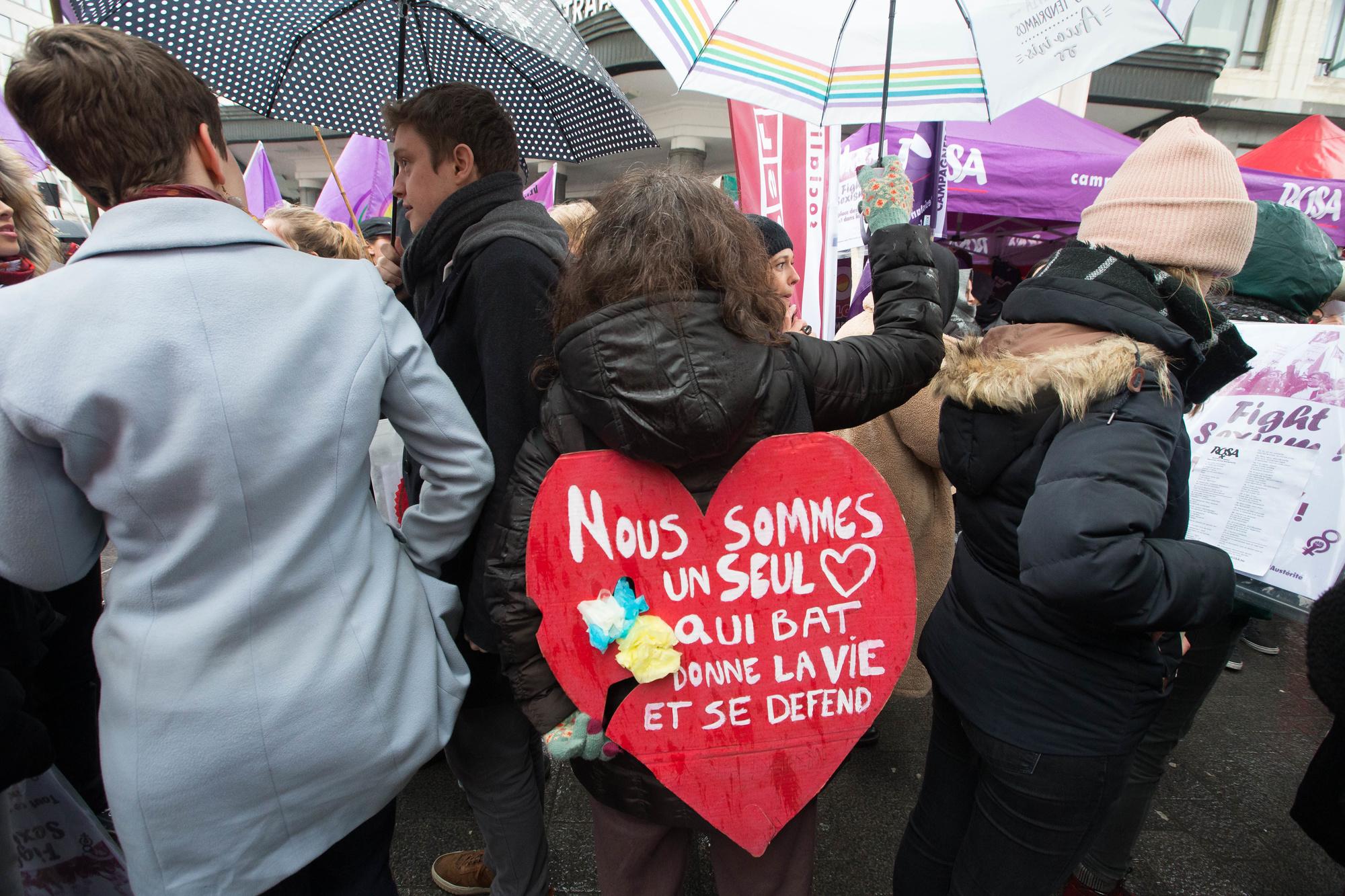Environ 6.300 personnes à la Marche Mondiale des Femmes à Bruxelles