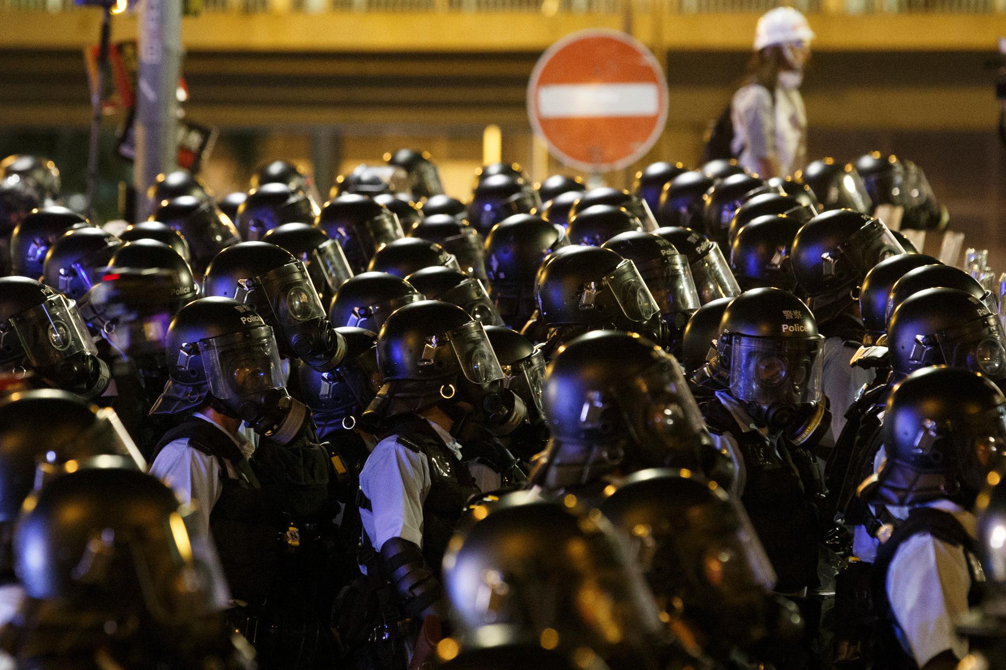 À Hong Kong, le parlement occupé plusieurs heures par des manifestants