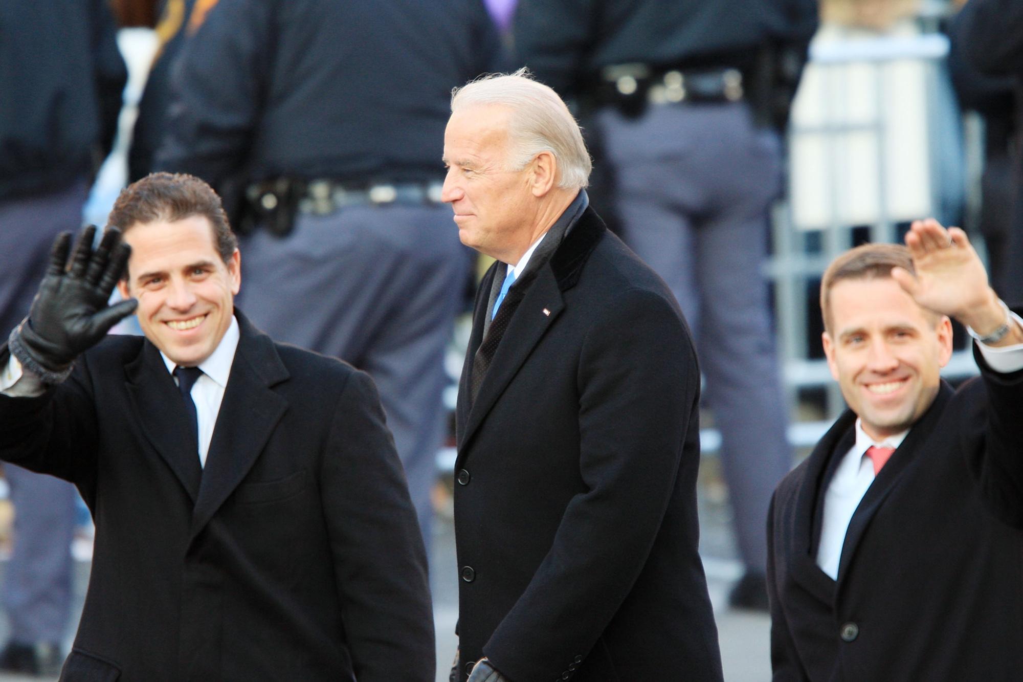 Joe Biden et ses deux fils, Beau et Hunter en 2009.