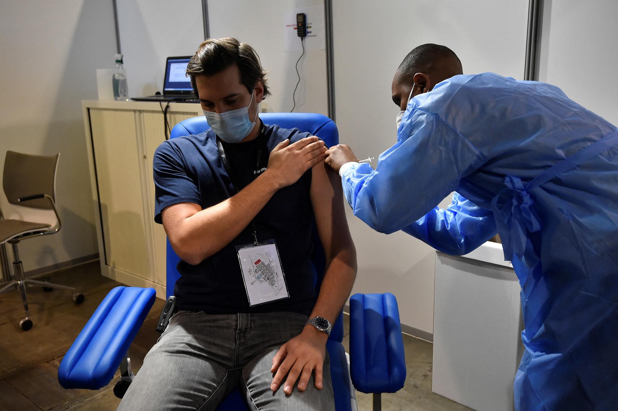 Le plus grand centre de vaccination de Belgique a ouvert ses portes au Heysel (en images)