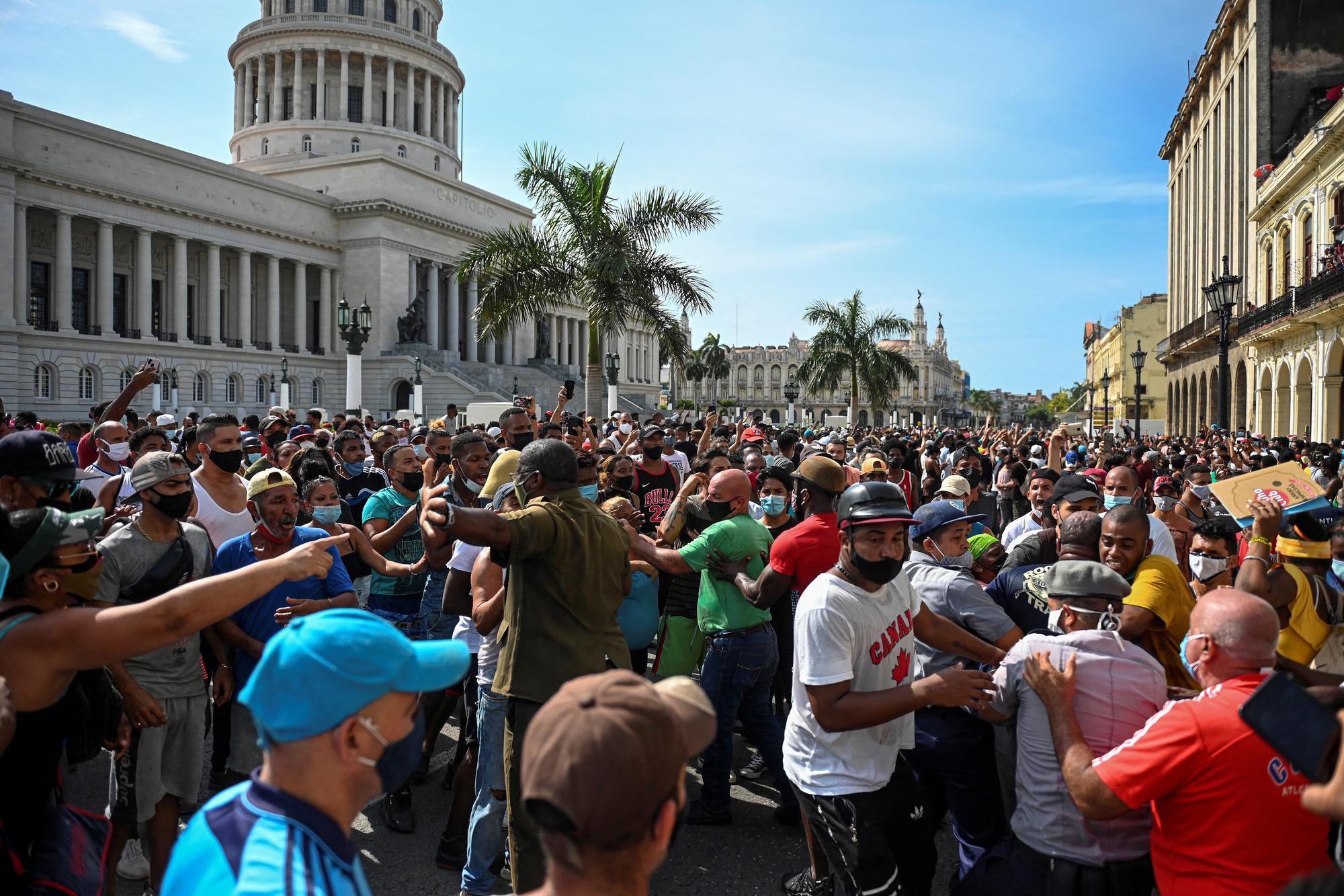 Les Cubains encore sous le choc après les manifestations historiques