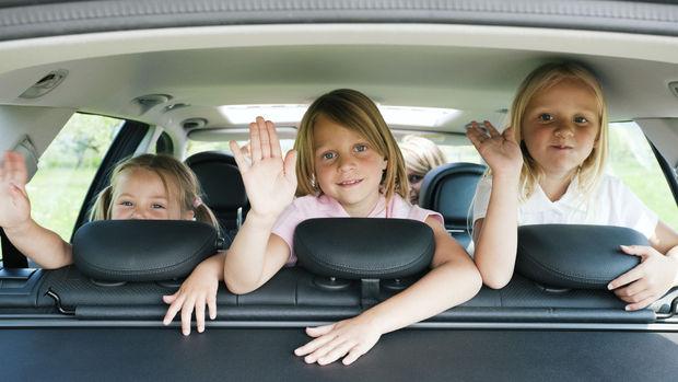 7 manieren om je kinderen te entertainen in de auto