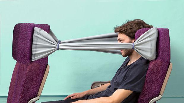 4 accessoires die je helpen slapen op het vliegtuig