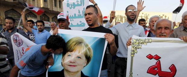 Pourquoi Merkel adopte-t-elle un rôle de pionnière dans la crise des réfugiés ?