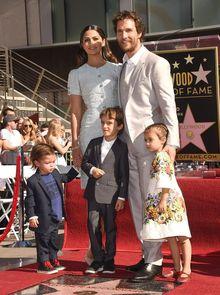 Camila, Matthew en hun schattige kinderen 