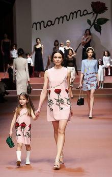 De favoriete looks van moderedactrice Ellen De Wolf in Milaan: Marni en Dolce & Gabbana