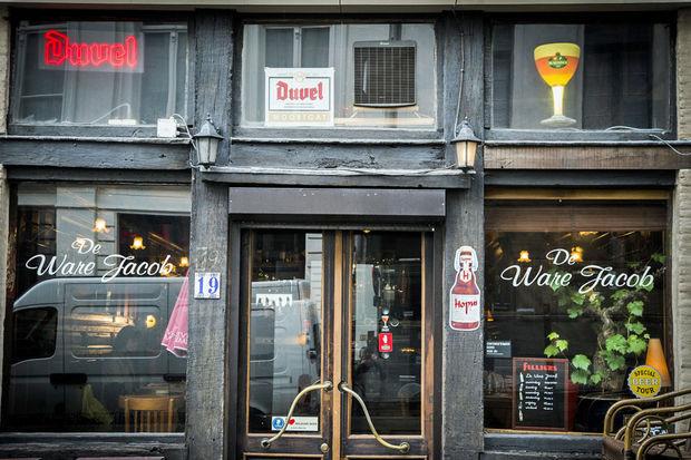 Waar bollekes naar meer smaken: 8 bruine cafés in Antwerpen