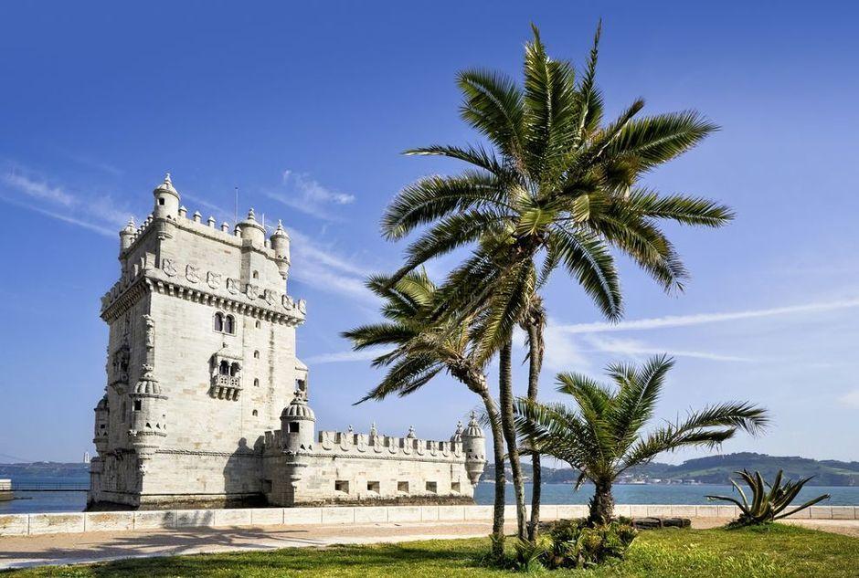 Torre de Belem, te zien tijdens de rit tussen Lissabon en Cascais.