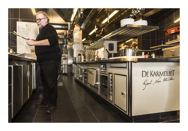 Geert Van Hecke in zijn driesterrestaurant De Karmeliet in, Brugge, dat na meer dan 30 jaar de deuren sloot.
