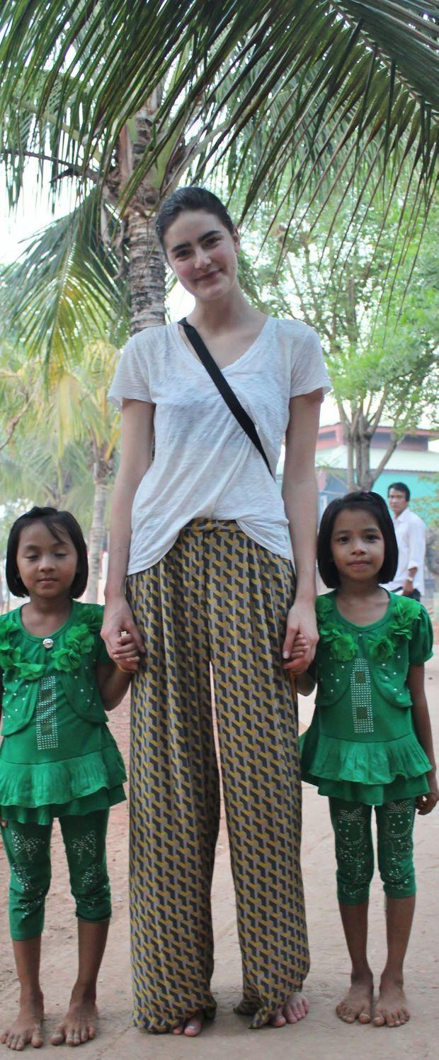 Fotomodel Daphne Velghe op humanitaire missie in Myanmar: 