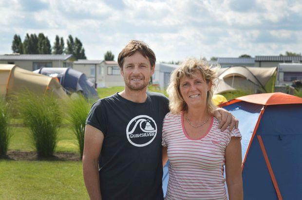 Els en haar broer Stefaan van camping Veld en Duin
