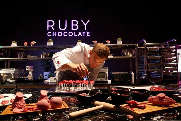 Ruby chocolade op de voorstelling in Shanghai.
