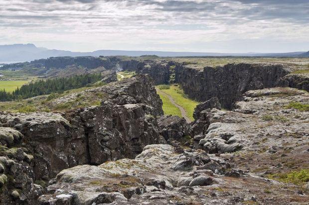Þingvellir, waar continenten botsen en de eilanders verzamelen. 