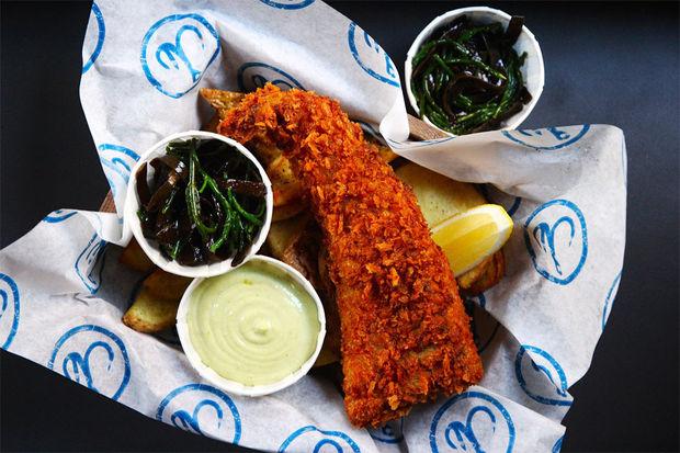 Iers Fish & Chips-restaurant Bia Mara viert Saint Patrick's Day