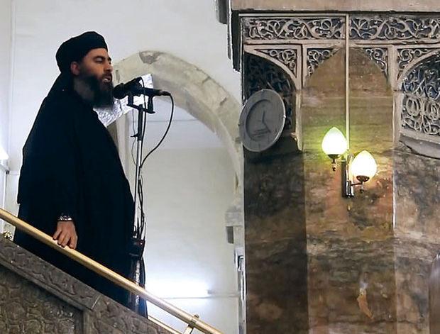 Le 5 juillet 2014, Abou Bakr al-Baghdadi proclame le califat depuis une mosquée de Mossoul.