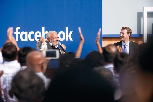 Lors de 61 jours consécutifs avant l'élection législative indienne, le candidat Narendra Modi (ici avec Mark Zuckerberg) était 25% plus recherché sur Google que ses rivaux. Il a été élu président.