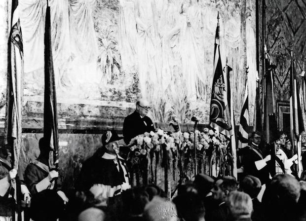 Le 19 septembre 1946, Winston Churchill, Premier ministre britannique, plaide à Zurich pour la création d'Etats-Unis d'Europe... sans le Royaume-Uni ! 