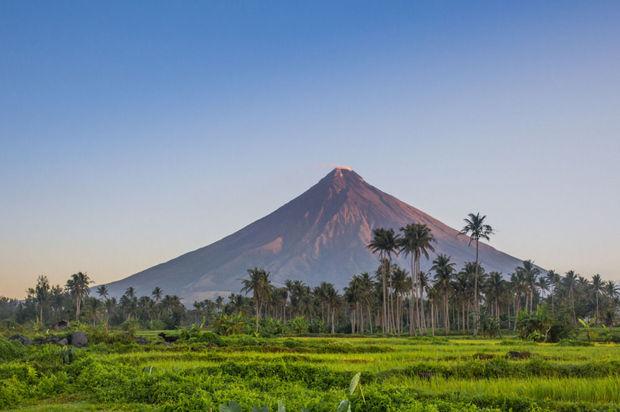 Actiefste vulkaan op de Filipijnen weer ontwaakt