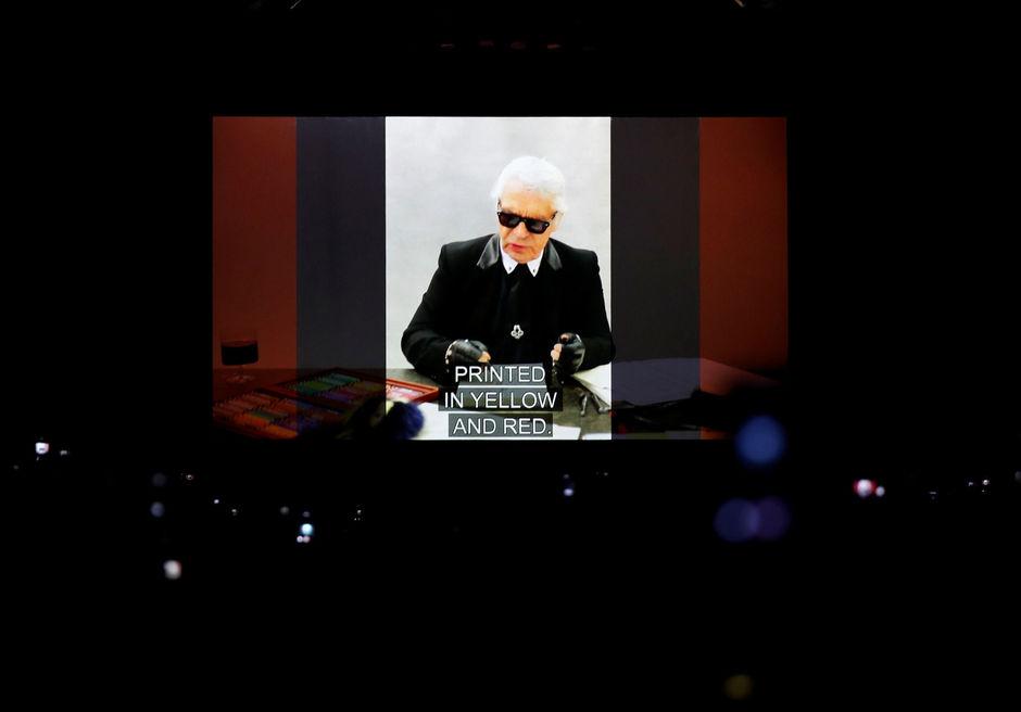 Dit was Milan Fashion Week: politieke statements, nineties-nostalgie en afscheid van Lagerfeld