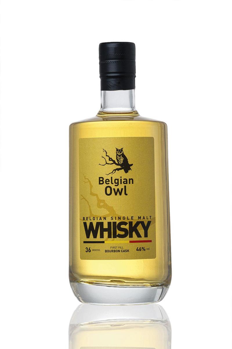 Belgian Owl Identité (55 euro), is een Haspengouwse whisky die, amper drie jaar gerijpt, nu al 91/100 scoort in het magazine The Whisky Advocate. In december komt er een speciale editie (160 euro) van 5 jaar oud en gerijpt op Pedro Ximenez-vaten uit. belgianwhisky.com