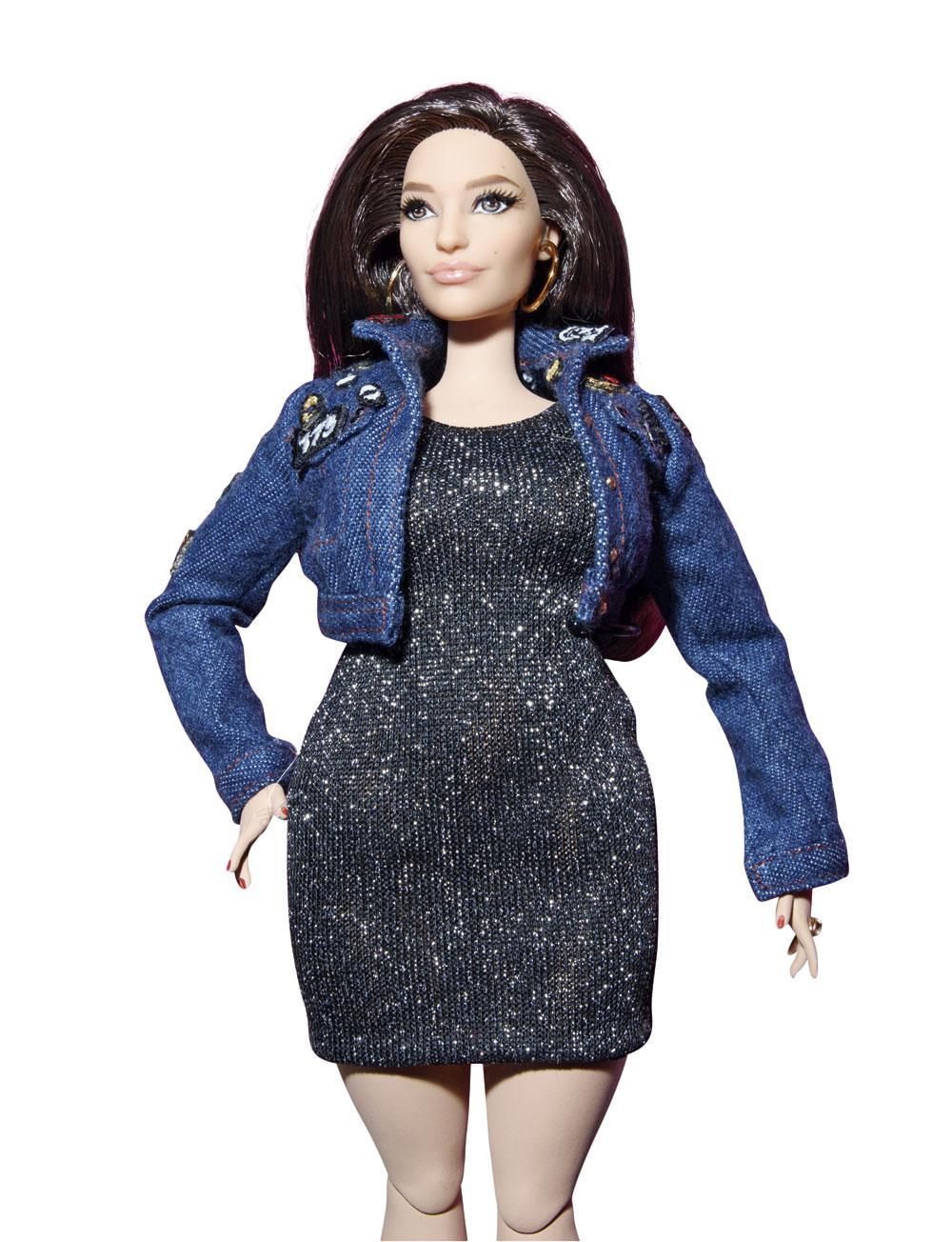 Eerste realistische Barbie, 2016.