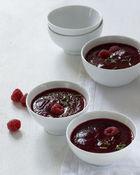 Gazpacho van rode biet en framboos