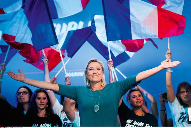 Sa voix a été un peu couverte par les débats de la primaire de la droite. Mais Marine Le Pen reste favorite pour franchir le 1er tour de la présidentielle.