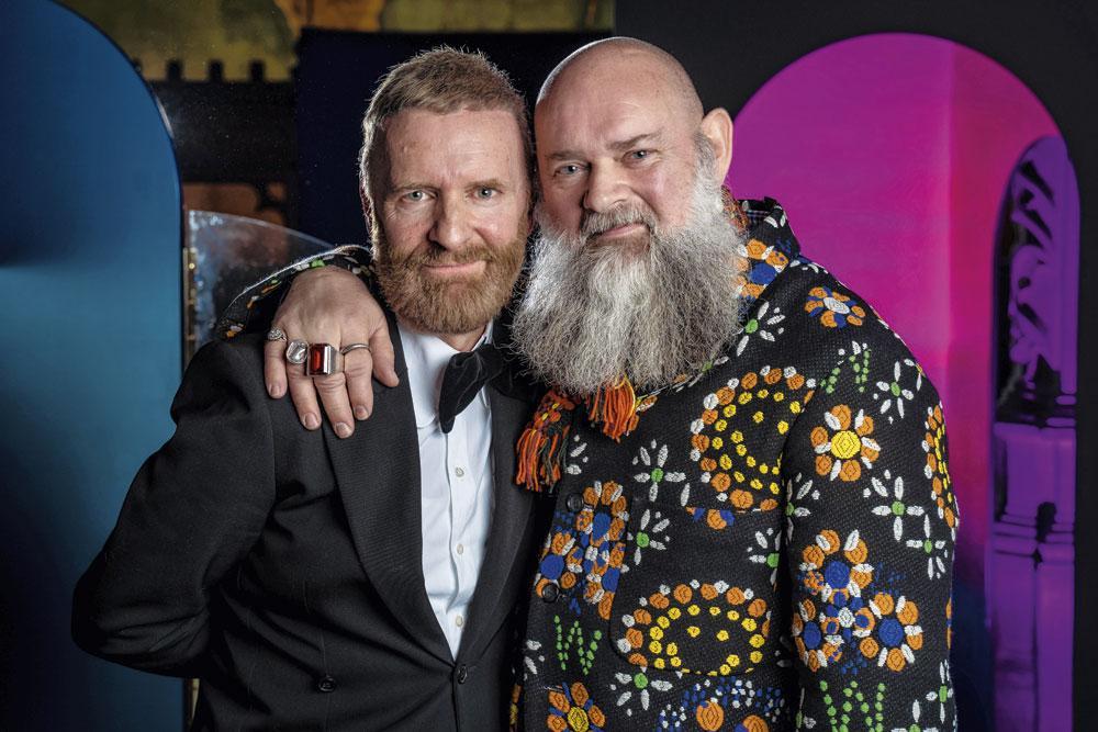 Dirk Van Saene, winnaar van de Jury Prize, met zijn partner Walter Van Beirendonck.