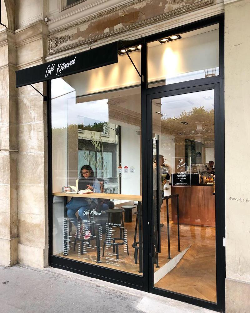 Het Café Kitsuné in de rue de Rivoli in Parijs.