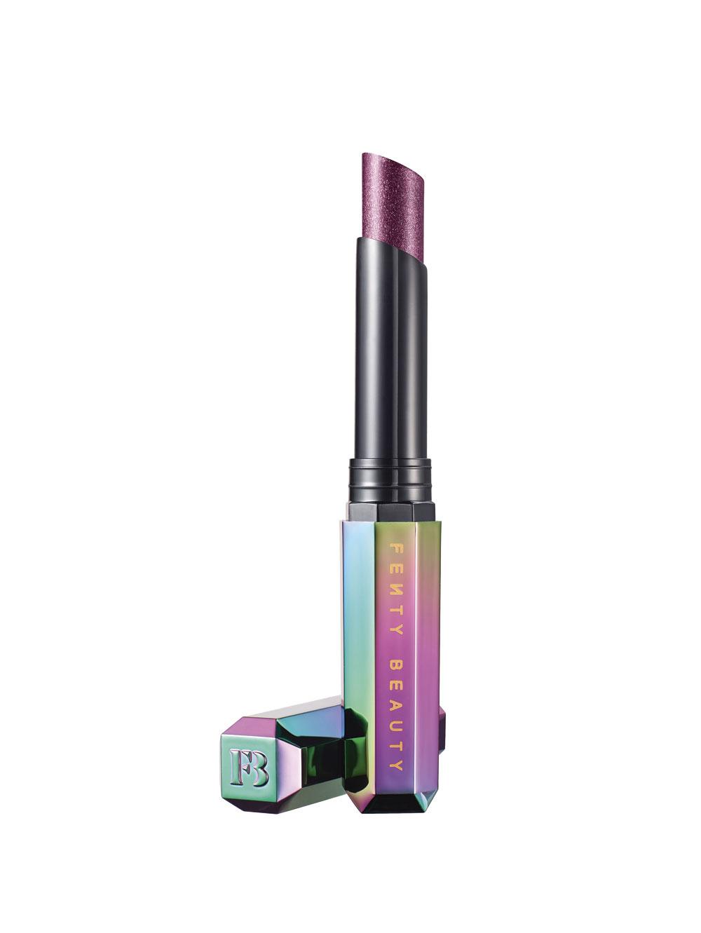 Starlit Hyper-Glitz Lipstick (18,69 euro), Fenty Beauty, via harveynichols.com