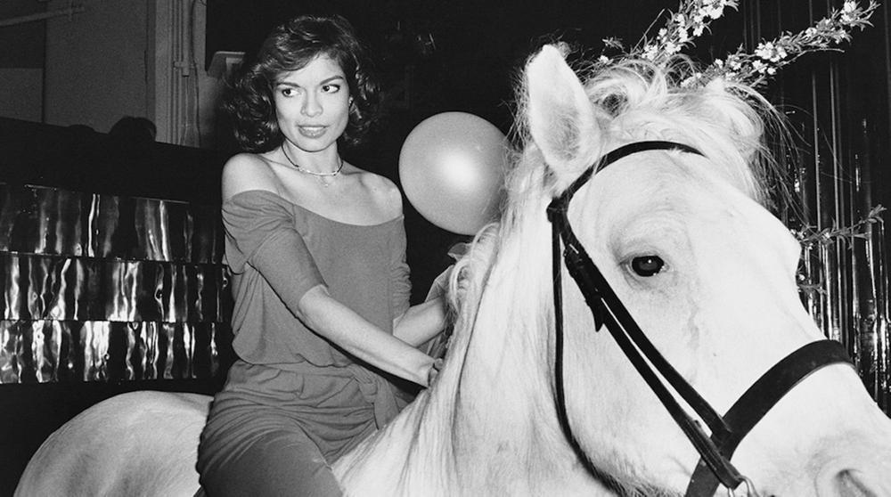 1977: Bianca Jagger viert haar verjaardag in de Studio 54.