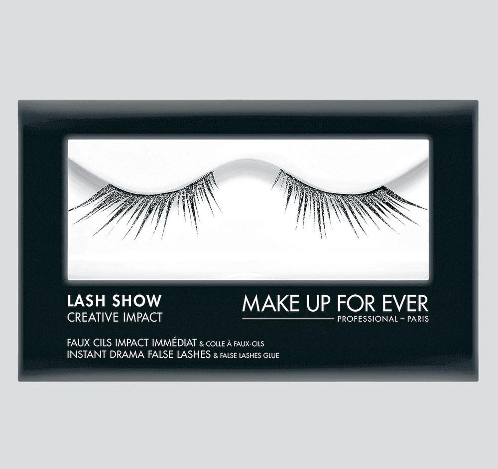 Lash Show Instant Drama False Lashes (19,90 euro), Make Up Forever, bij Planet Parfum.