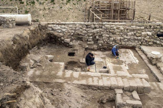 Bijzondere 1800 jaar oude mozaïek ontdekt in Israël