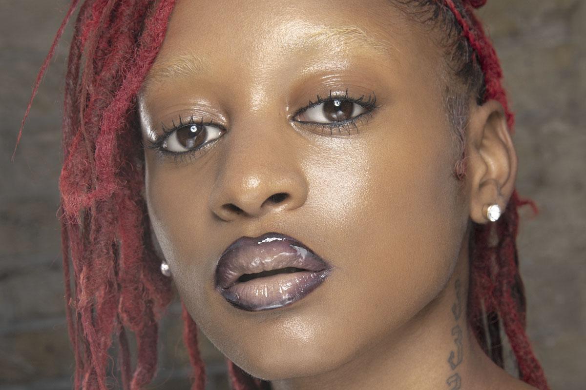 Van glossy lippen tot pailletten: make-up mag weer knallen
