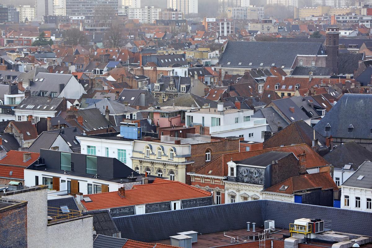 Nieuwe inwoners met een buitenlandse nationaliteit zorgden vorig jaar voor een bevolkingsgroei in Gent, maar de stad noteerde ook een record van het aantal vertrekkende Belgische Gentenaars.