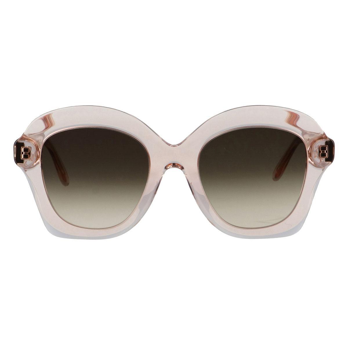 Voor wie het leven echt door een roze bril wil zien, is er deze Confident Crystal Skin zonnebril (375 euro) van de Belgische Laurence D'Ari. laurencedari.com