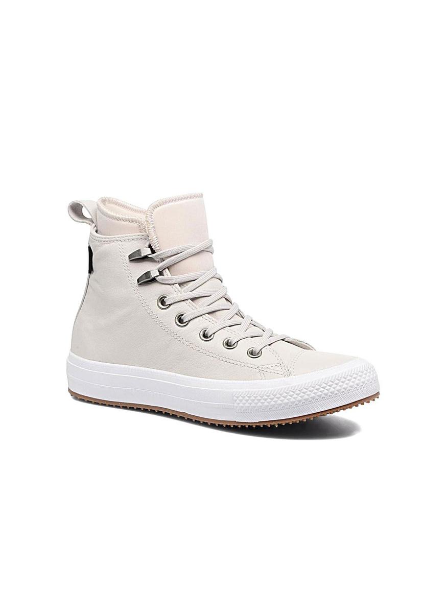 Leren Chuck Taylor sneakers (119,95 euro), Converse.