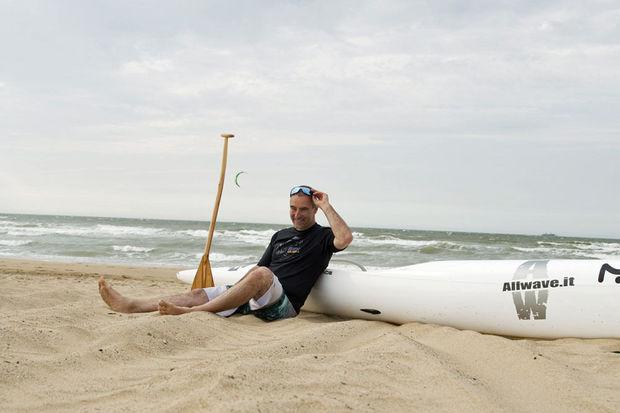 Vergeet surfen en kruip de kano in: 'Sport die teruggaat tot de oertijd'
