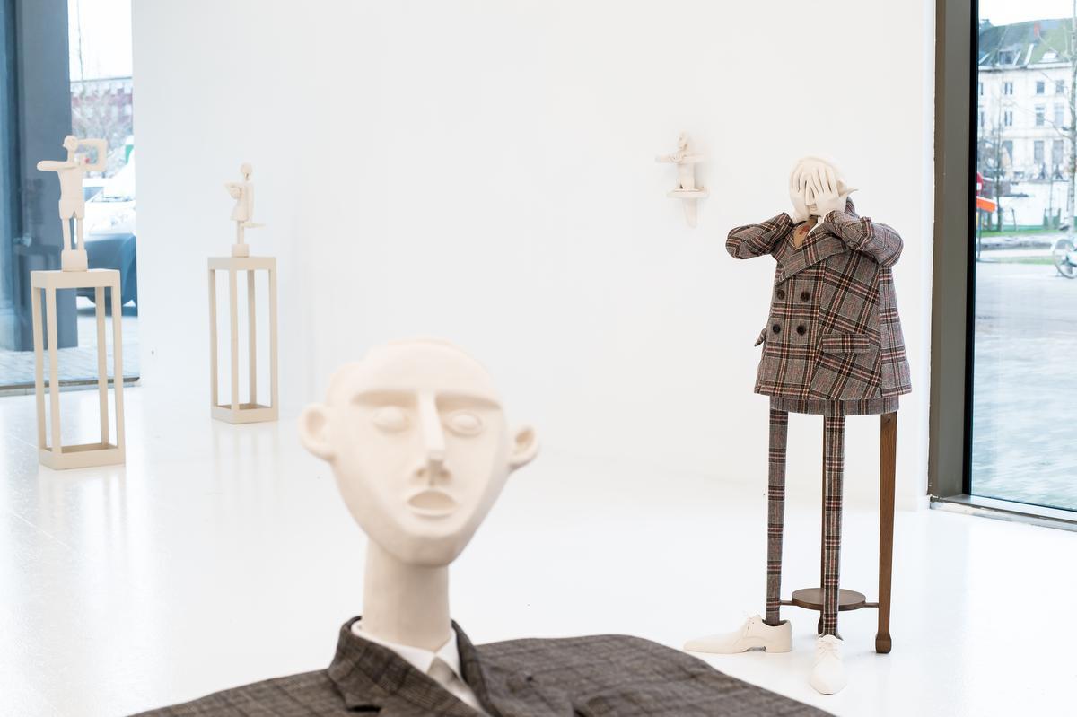 Dirk Van Saene in Gallery Sophie Van de Velde: 'In elke sculptuur zit een autobiografisch element.'