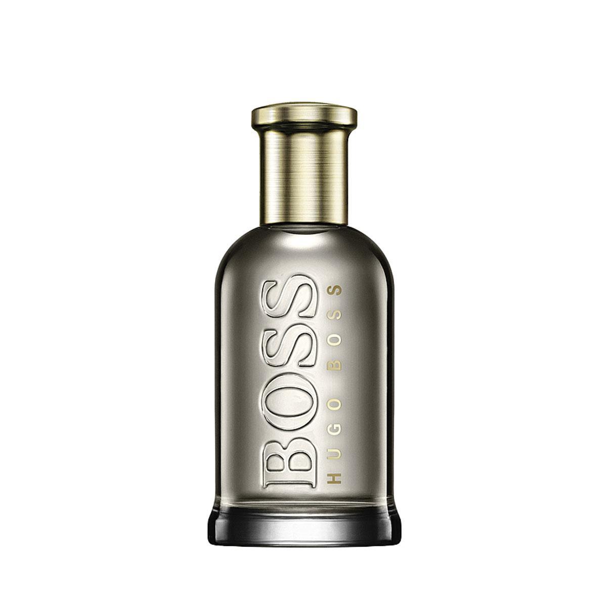 Boss Bottled Eau de parfum. De man: Chris Hemsworth. De look: van joggingpakken tot het kenmerkende pak van het merk. De stad: New York.