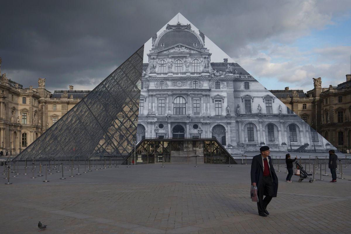 Louvre in 2016