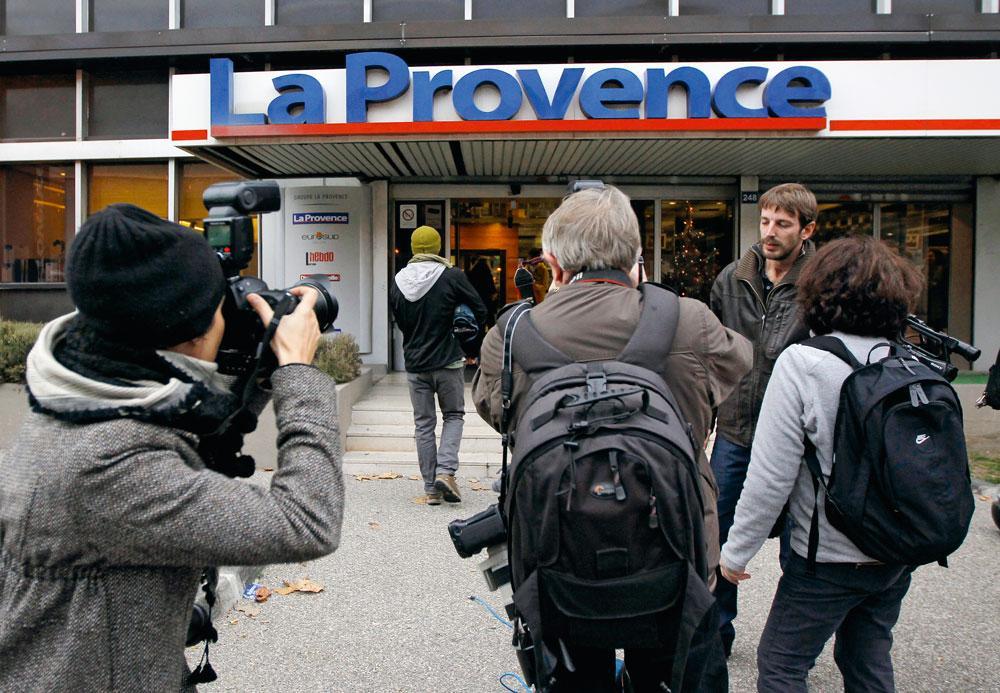 En 2013, Bernard Tapie s'empare de La Provence, histoire de faire fructifier les miettes de l'ancien empire Hersant.