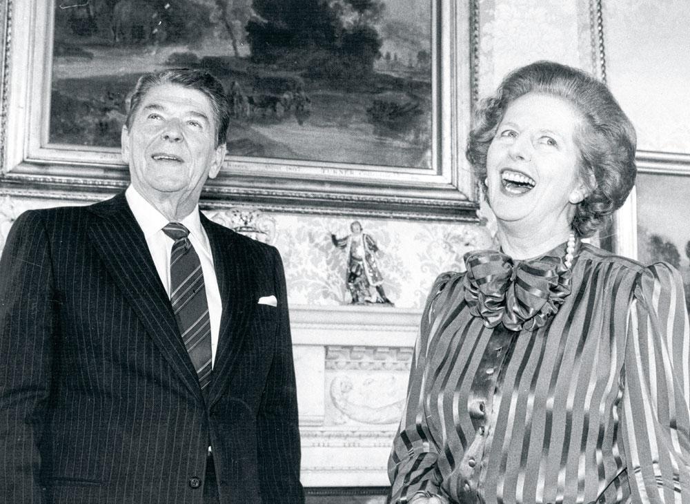 Ronald Reagan et Margaret Thatcher, leaders du néolibéralisme des années 1980.