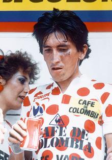 Luis Herrera, vainqueur à Saint-Etienne, sur le Tour de France 1985 : le sang comme synonyme de victoire. 