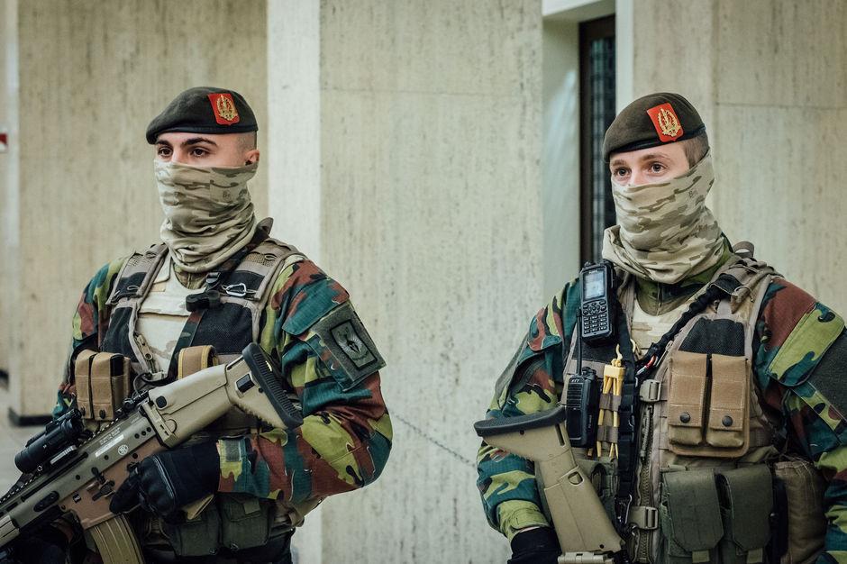 2017. Soldats dans la Gare centrale. 