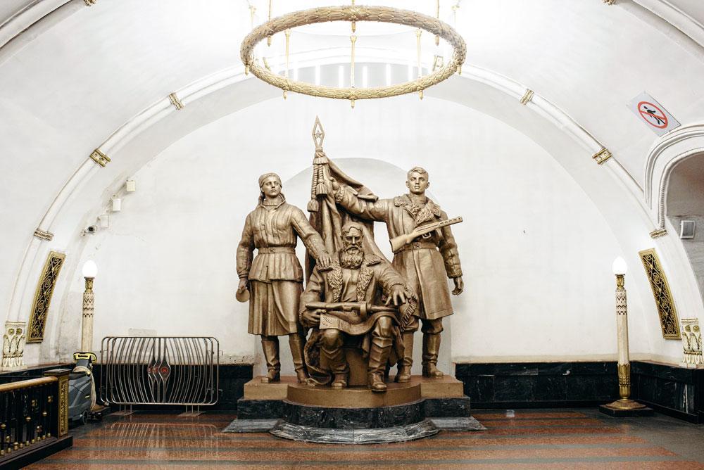 Le métro moscovite se voulait être une vitrine du régime communiste pour soutenir l'idée révolutionnaire.