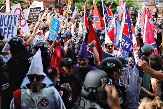 Le Ku Klux Klan compterait aujourd'hui moins de 8 000 membres, contre 4 millions dans les années 1920. 